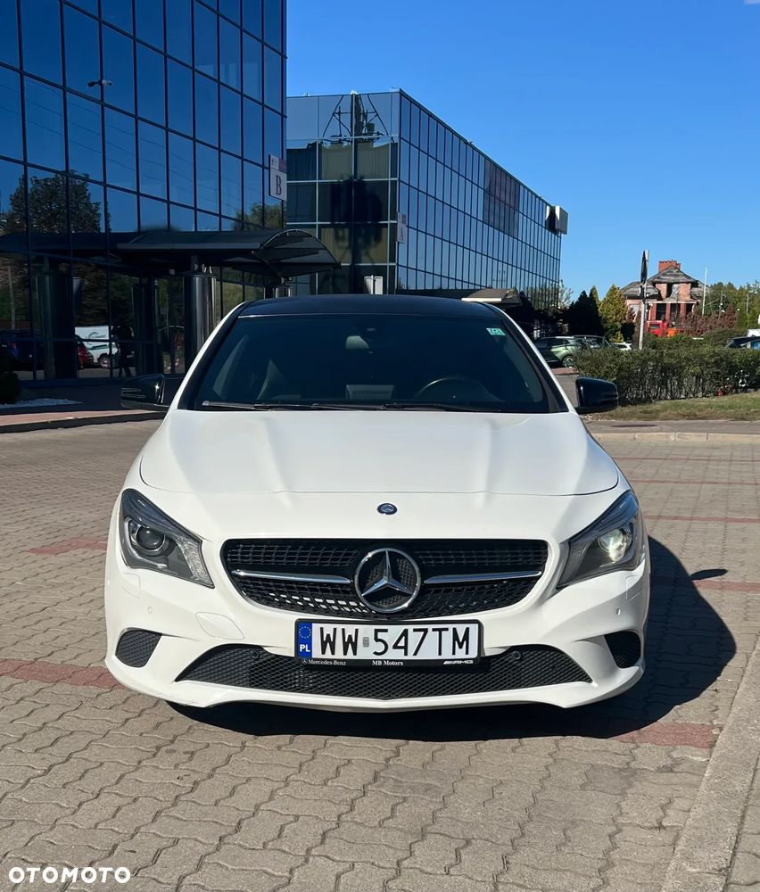 Mercedes-Benz CLA 200 7G-DCT - 3
