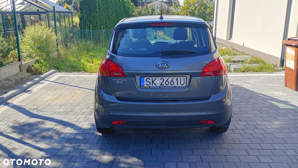Kia Venga 1.4 L - 5