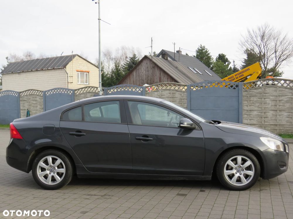 Volvo S60 D4 Edition - 12
