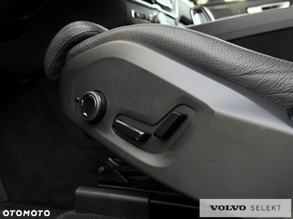 Volvo XC 60 - 22