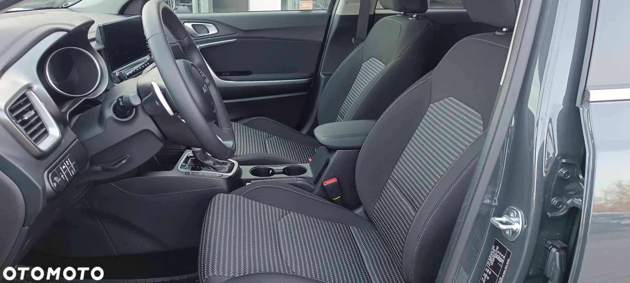 Kia Ceed 1.5 T-GDI M DCT - 9