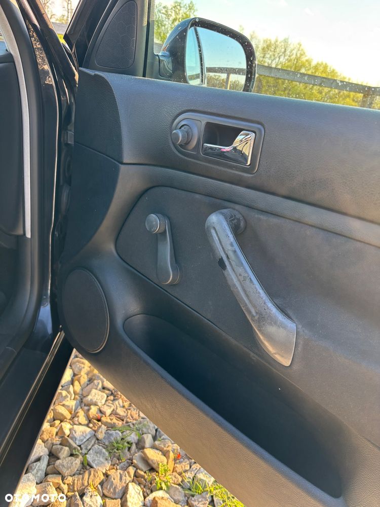 Volkswagen Golf 1.9 TDI Basis - 22