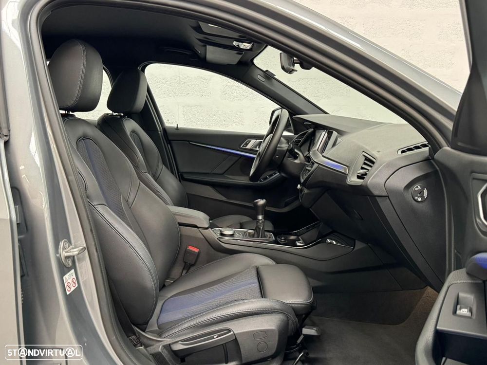 BMW 116 d Pack Desportivo M - 43