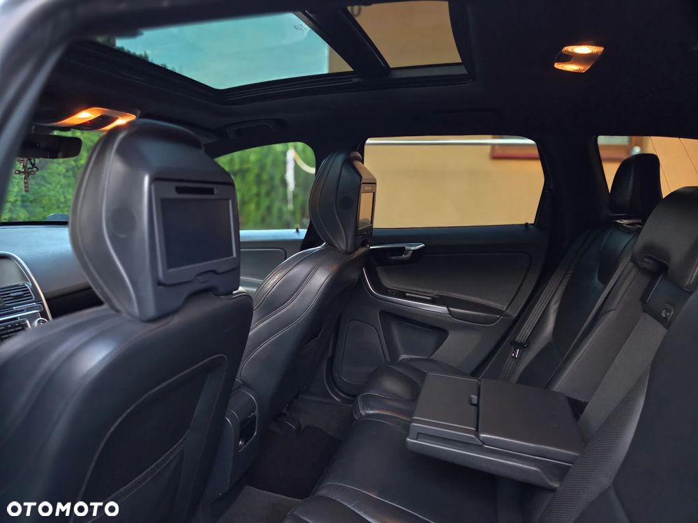 Volvo XC 60 D5 AWD R-Design Momentum - 5