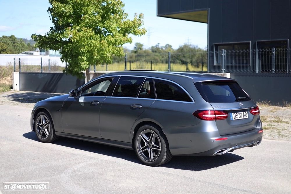 Mercedes-Benz E 300 de 9G-TRONIC AMG Line - 4