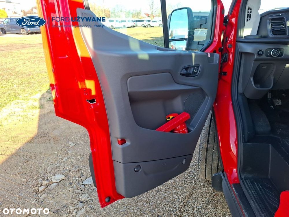 Ford Transit - 13