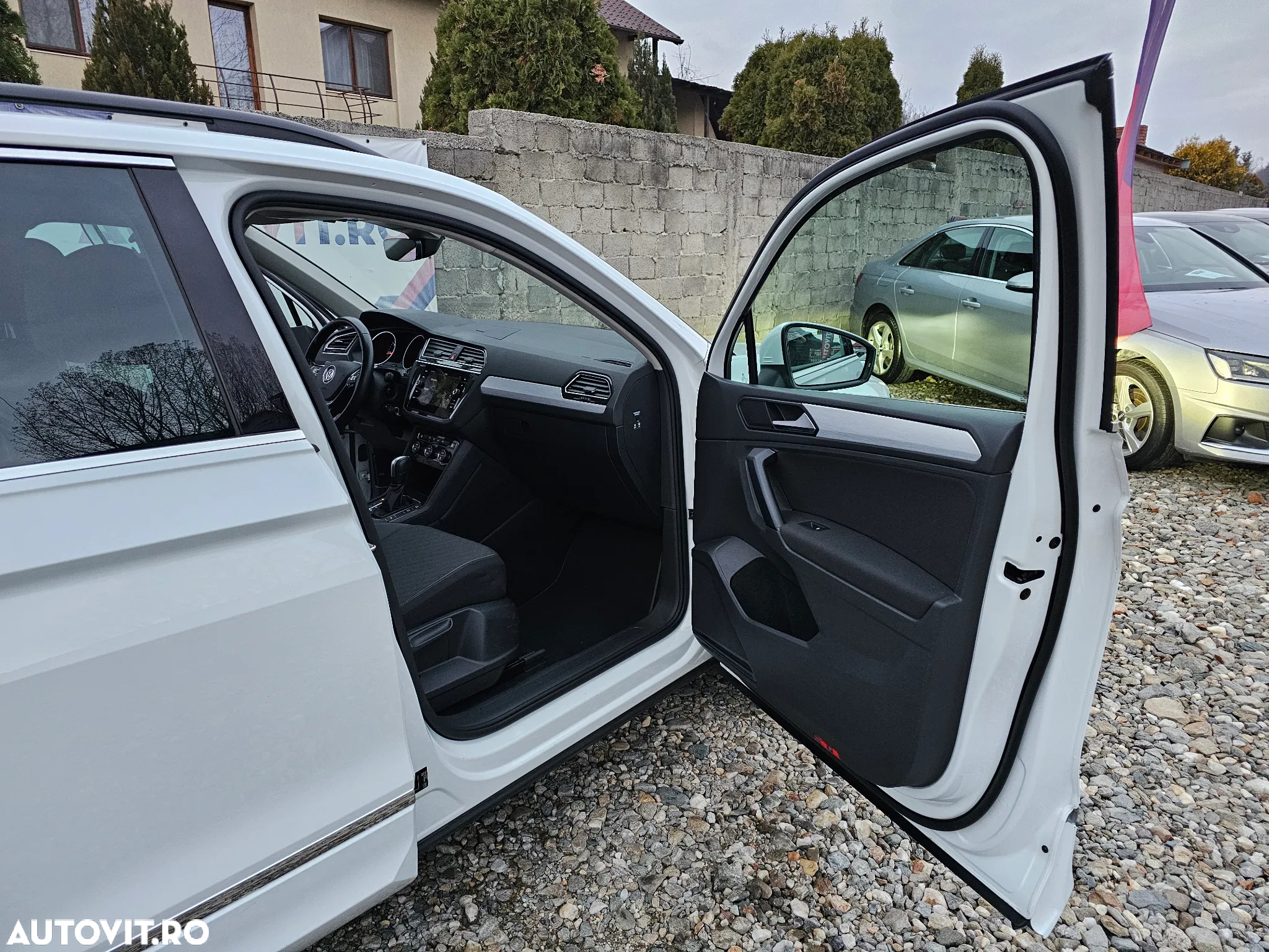 Volkswagen Tiguan 2.0 TDI SCR DSG R-Line - 24