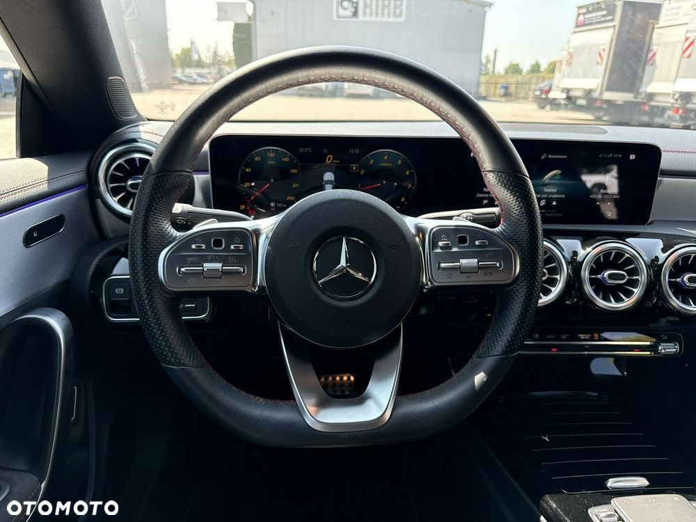 Mercedes-Benz CLA 200 7G-DCT - 26