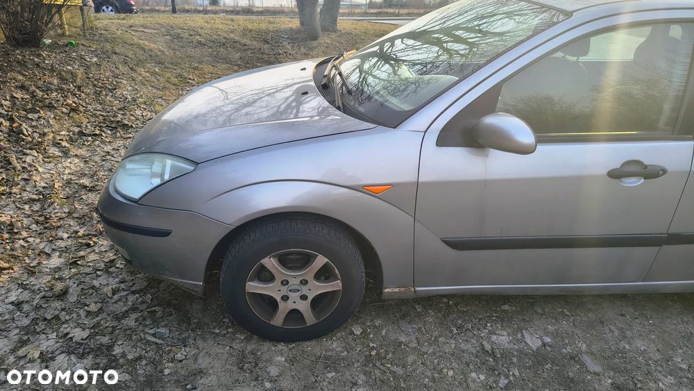 Ford Focus 1.6 X100 - 5