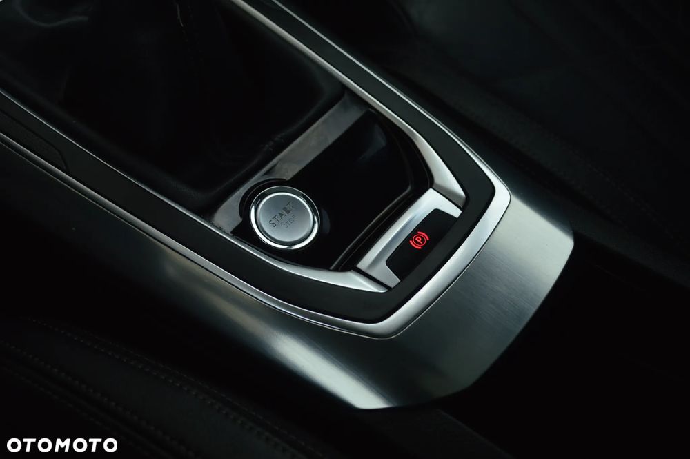 Peugeot 308 155 THP Allure - 23