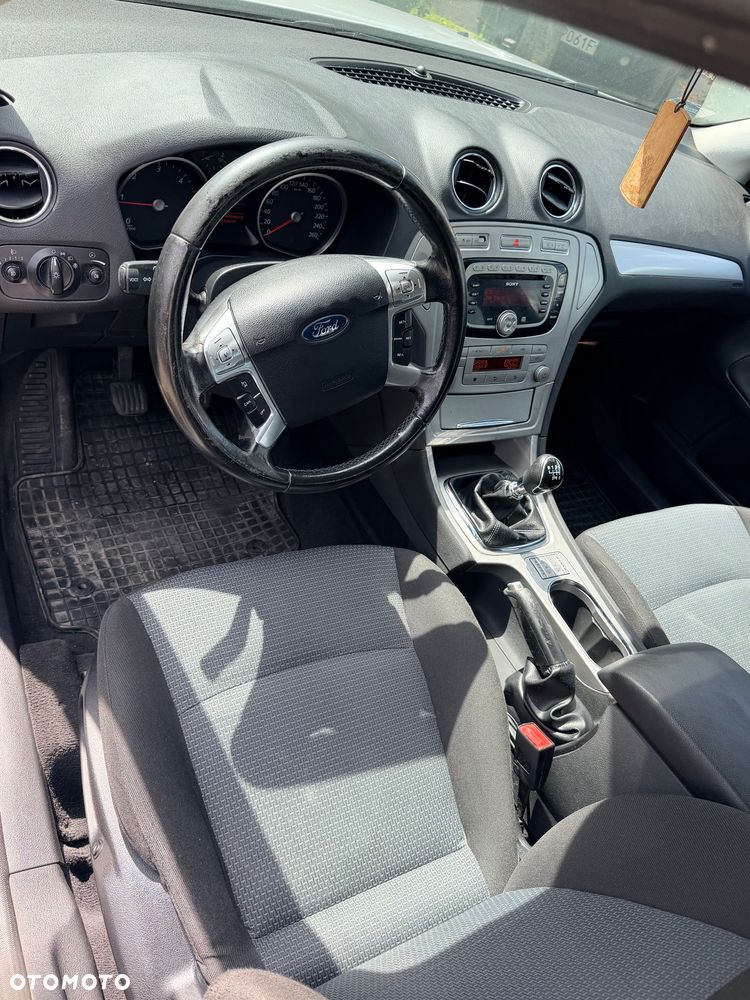 Ford Mondeo 2.0 TDCi Titanium - 15