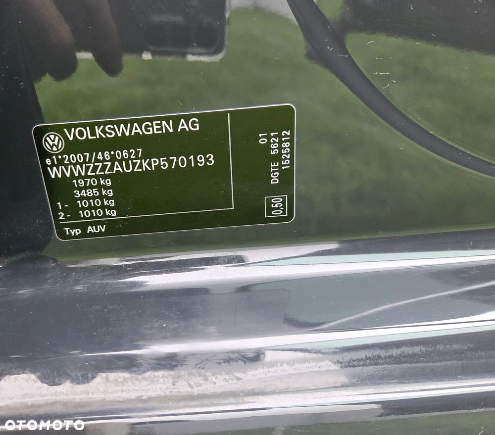 Volkswagen Golf - 22