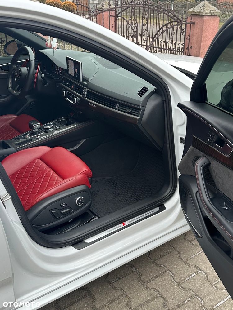 Audi S4 Limousine - 15