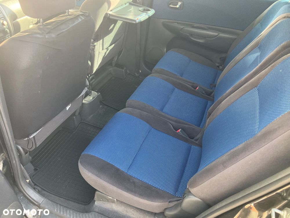 Mazda Premacy - 16