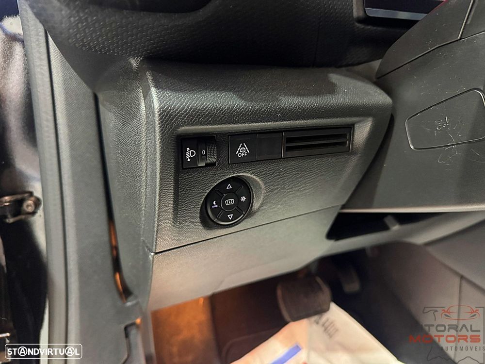 Citroën C4 1.2 PureTech Shine EAT8 - 19