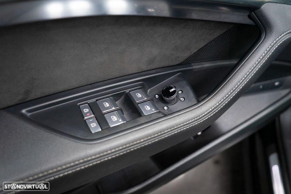 Audi e-tron 50 quattro S line - 25