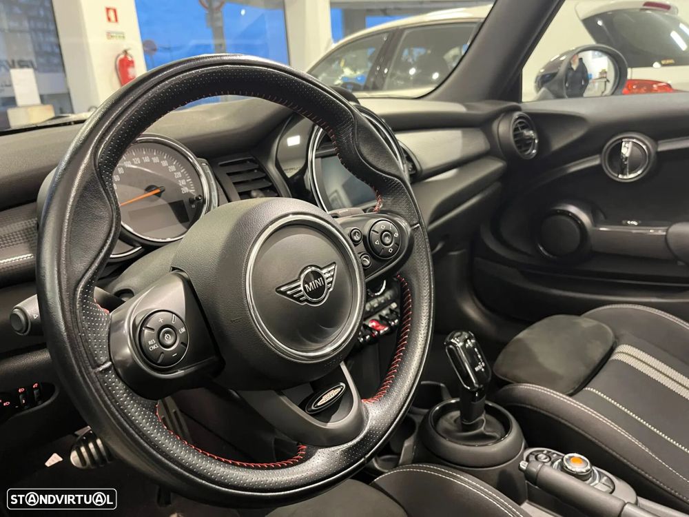 MINI Cabrio Cooper Premium Extra JCW Auto - 13