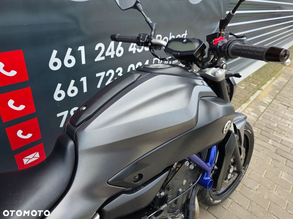 Yamaha MT - 22