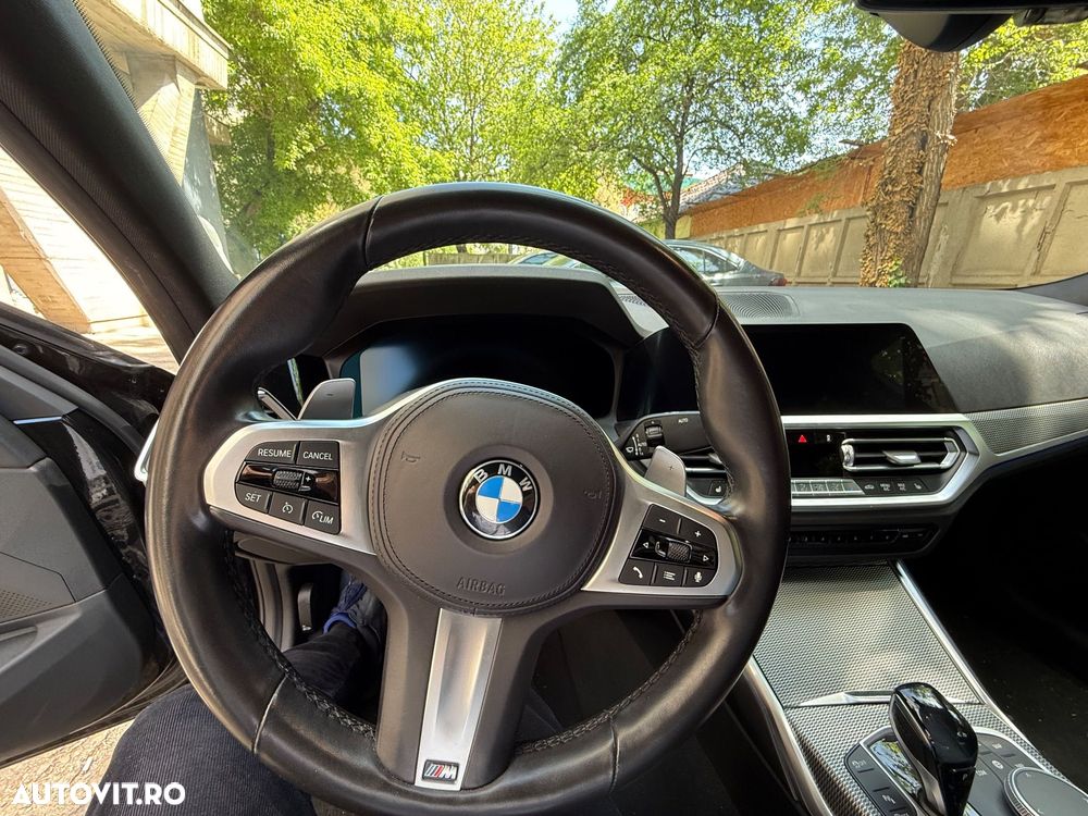BMW Seria 3 330i xDrive AT - 10