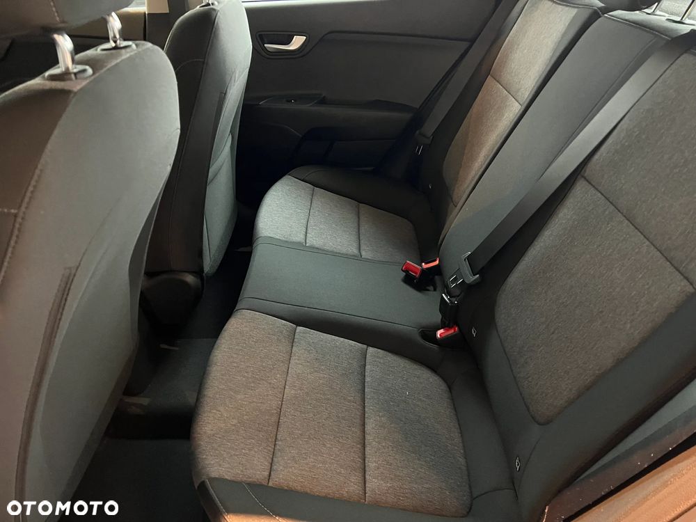 Kia Stonic 1.2 M - 11