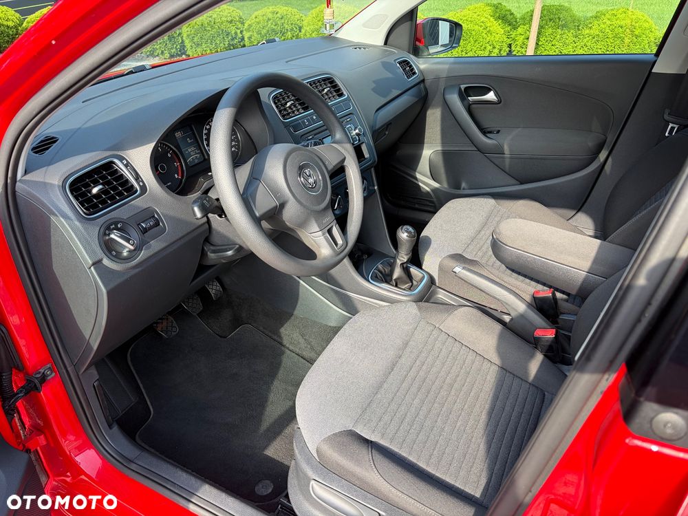 Volkswagen Polo 1.4 16V Comfortline - 10