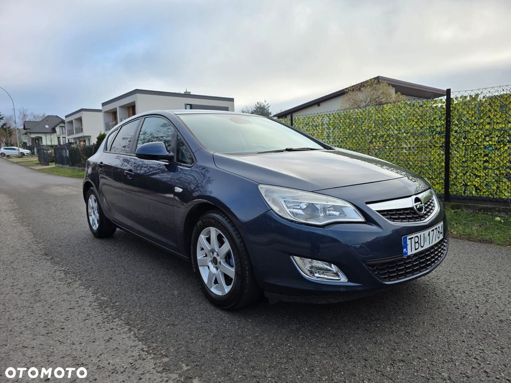 Opel Astra 1.6 - 12