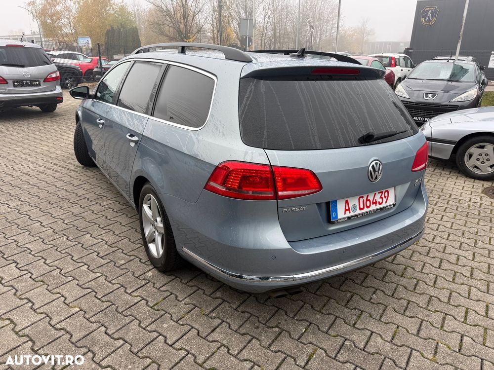 Volkswagen Passat Variant 2.0 TDI BlueMotion Technology DSG Highline - 4