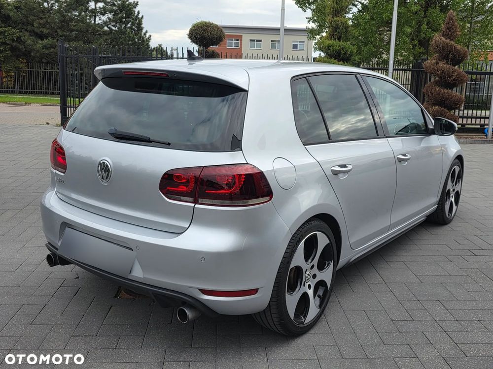 Volkswagen Golf 2.0 GTI - 6