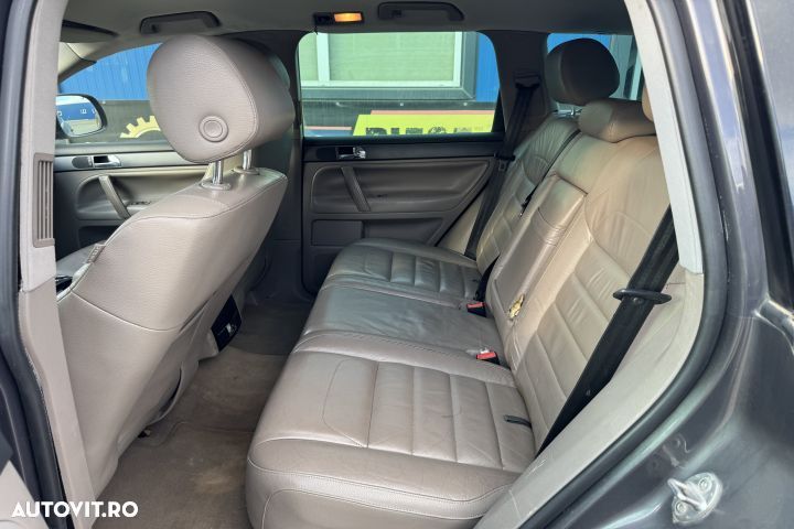 Aripa fata stanga culoare LR7M Volkswagen VW Touareg generatia 1 7L [ - 9