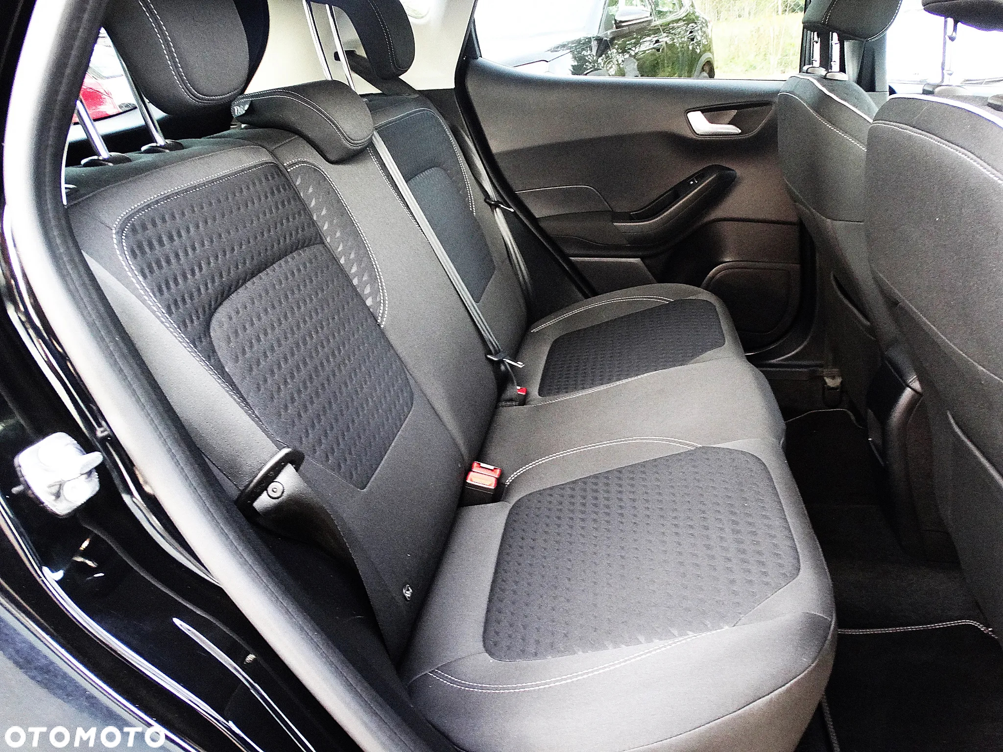 Ford Fiesta 1.0 EcoBoost Start-Stop Titanium - 31