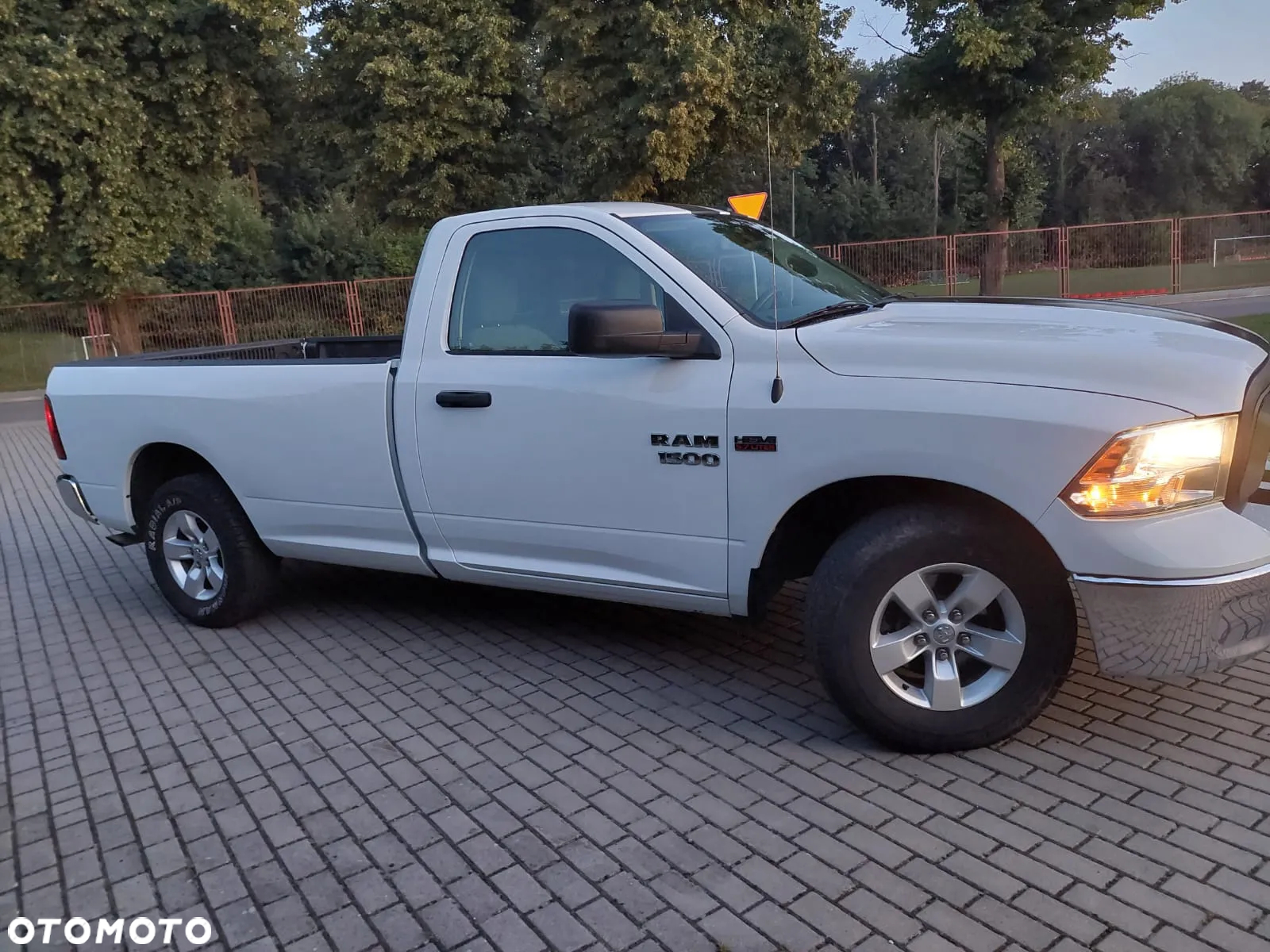 Dodge RAM 1500 5.7 4x4 - 26
