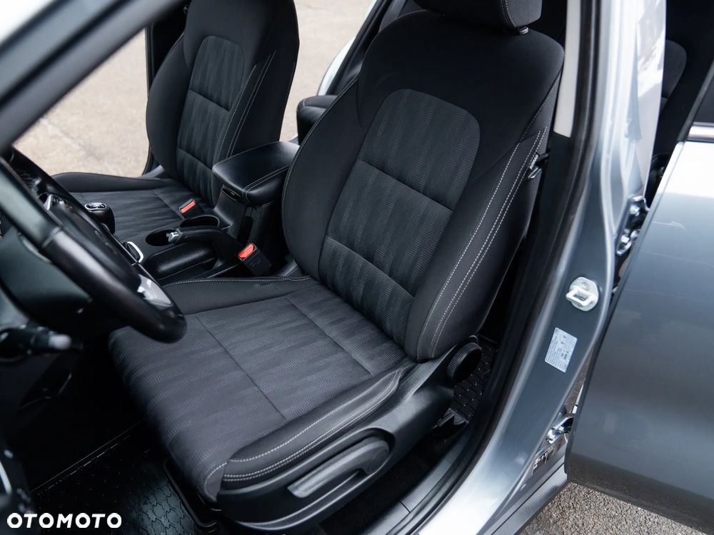 Kia Sportage 1.6 GDI 2WD Vision - 29