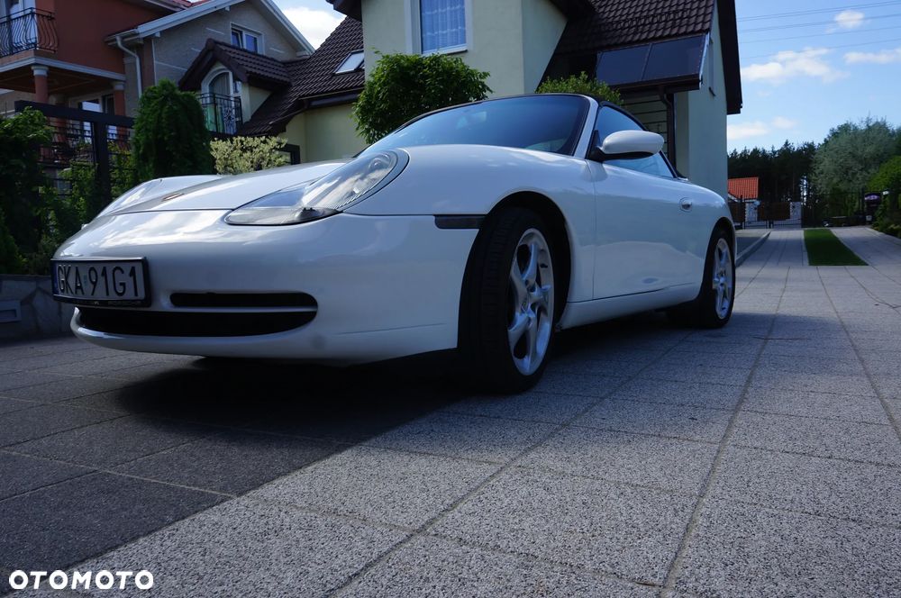 Porsche 911 Carrera 4 Cabrio - 4