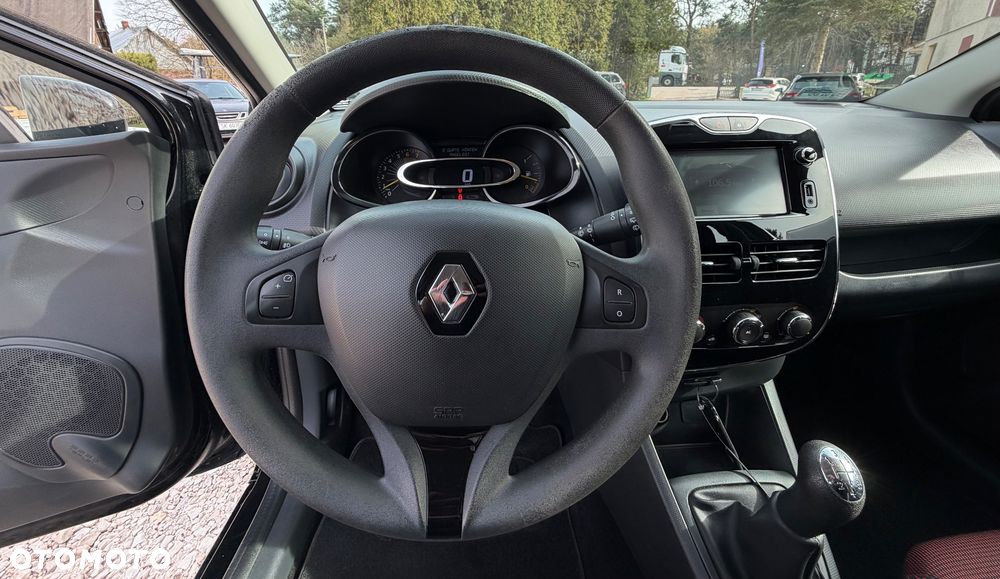 Renault Clio 1.2 16V 75 Expression - 7