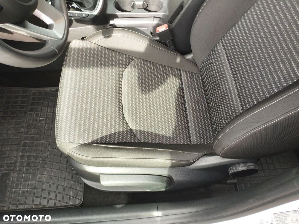 Kia Ceed 1.5 T-GDI M DCT - 14