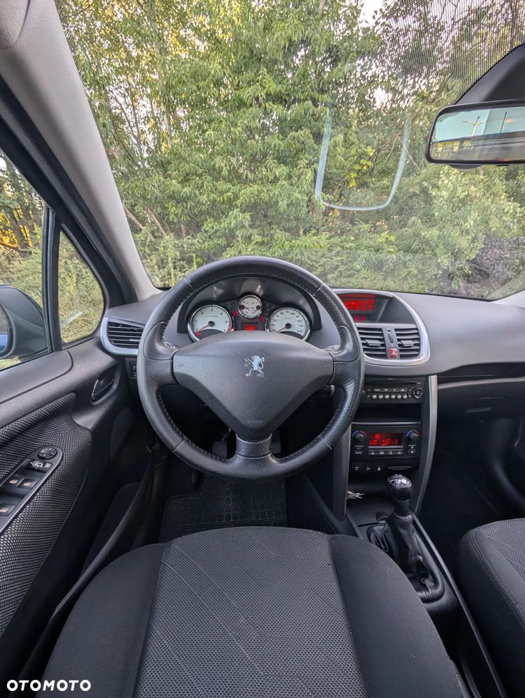 Peugeot 207 1.6 HDi - 25
