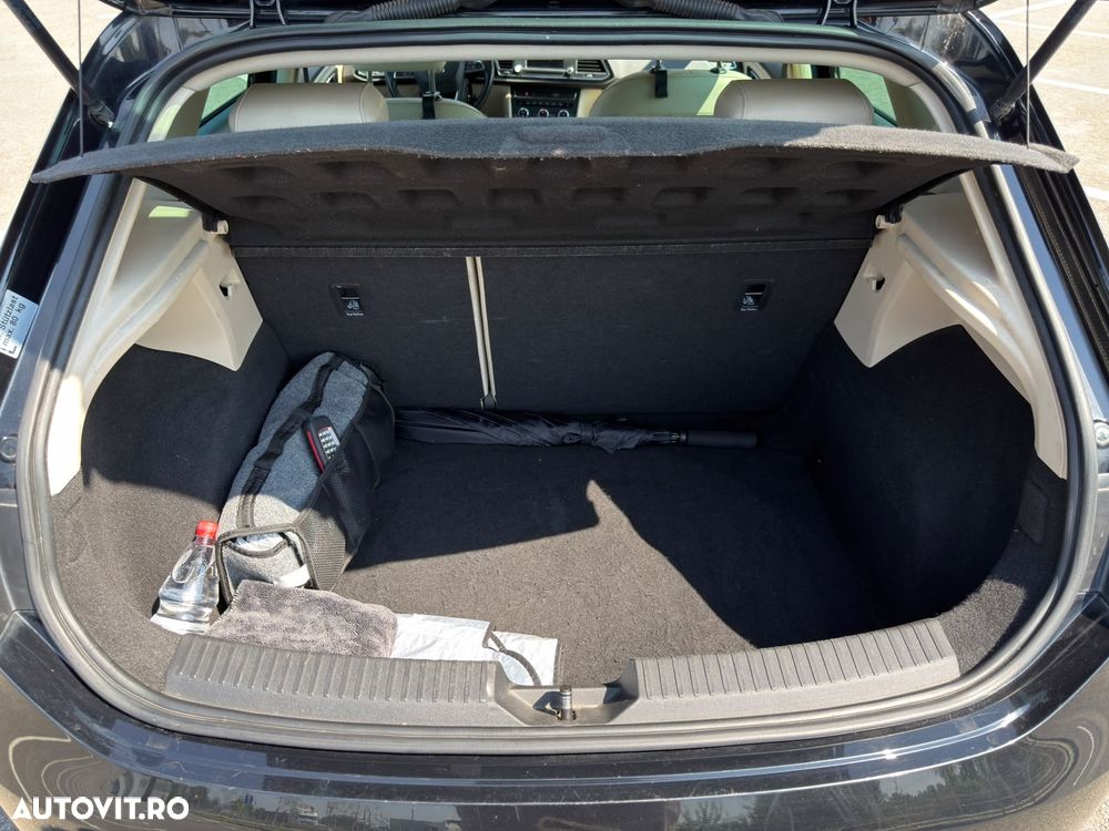 Seat Leon 1.6 TDI ECOMOTIVE Reference - 11