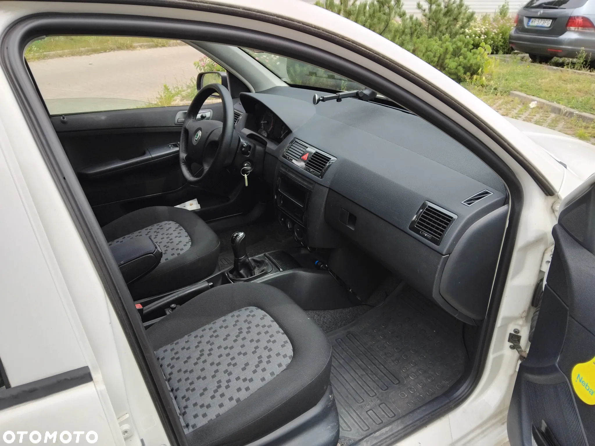 Skoda Fabia 1.4 16V Active - 14