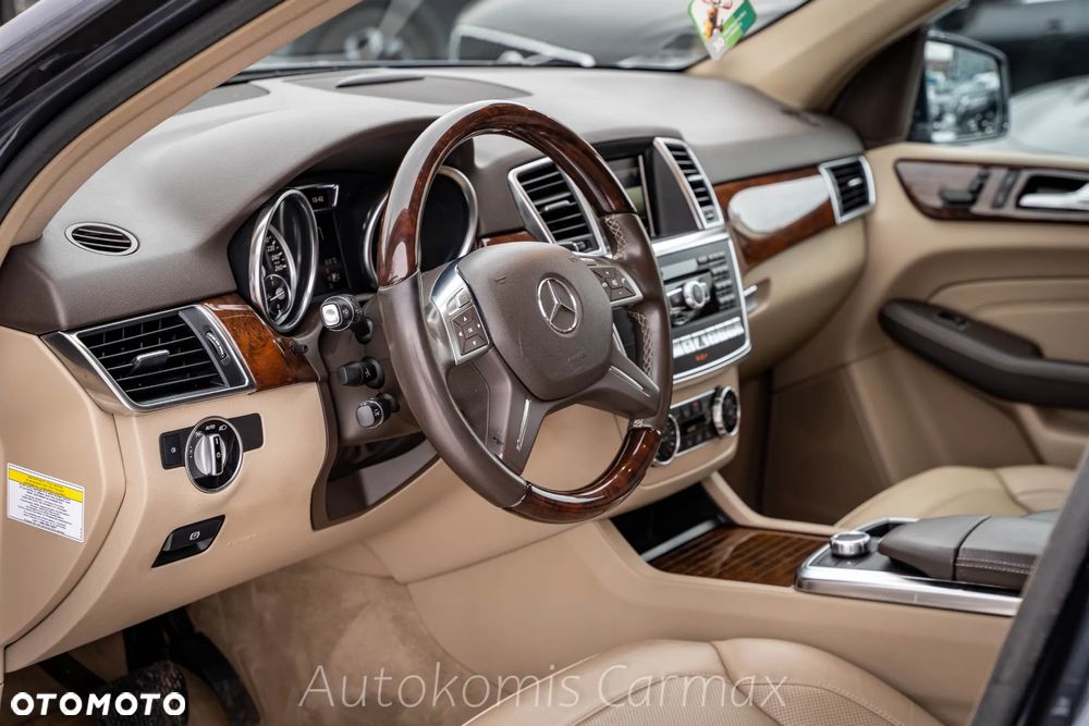 Mercedes-Benz ML 350 BlueTEC 4-Matic - 11