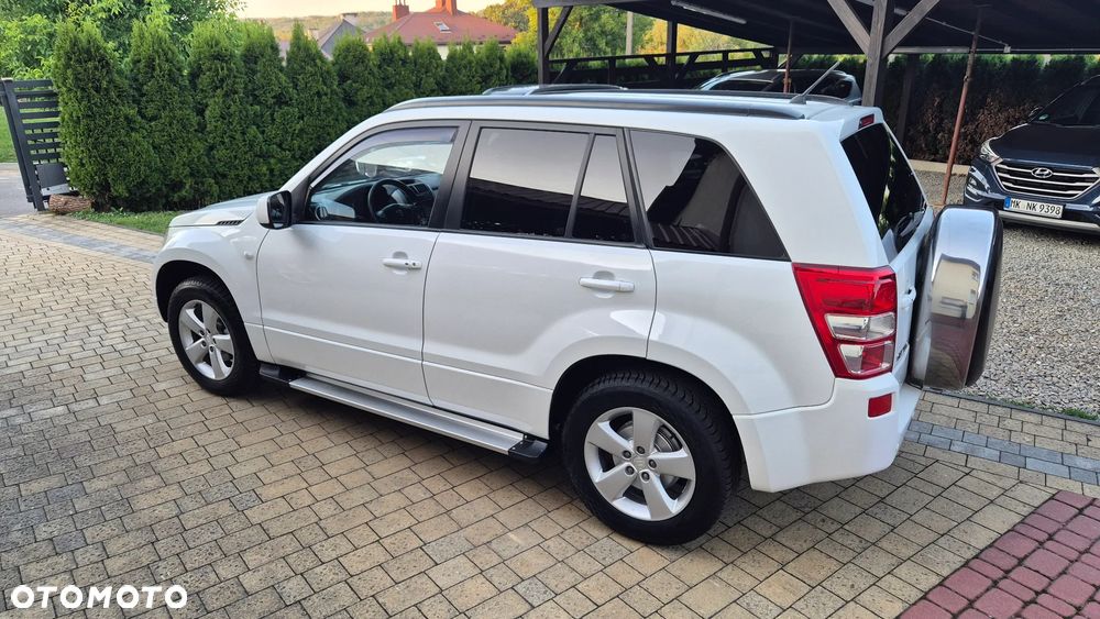 Suzuki Grand Vitara 2.0 Comfort - 11