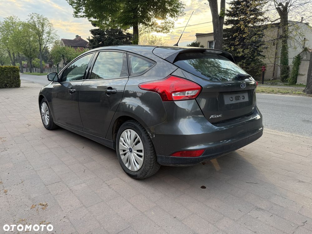 Ford Focus 1.0 EcoBoost Active - 4