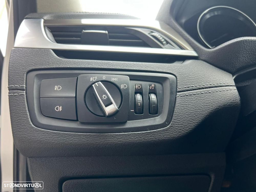 BMW 118 dA Line Urban - 17