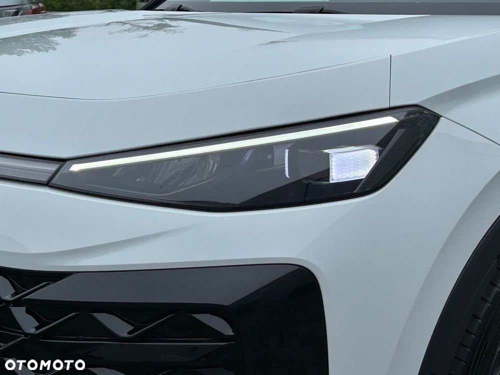 Volkswagen T-Roc 1.5 eTSI R-Line DSG - 38