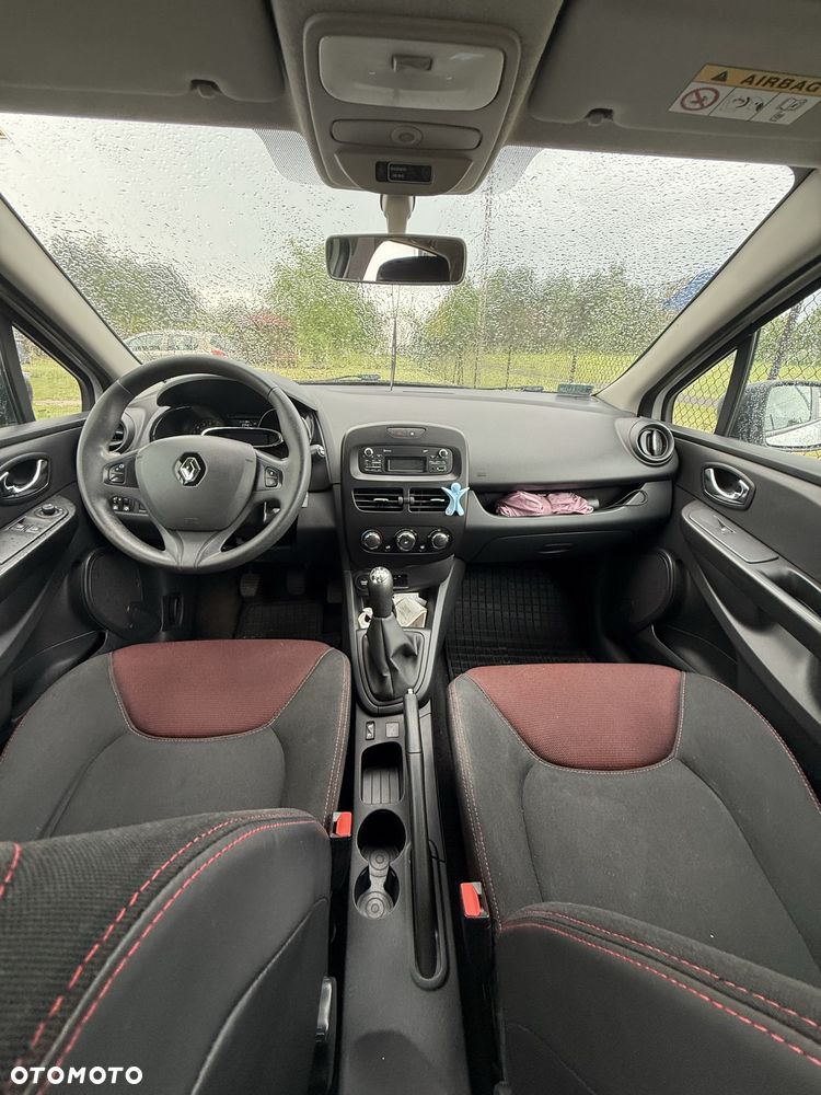 Renault Clio - 6