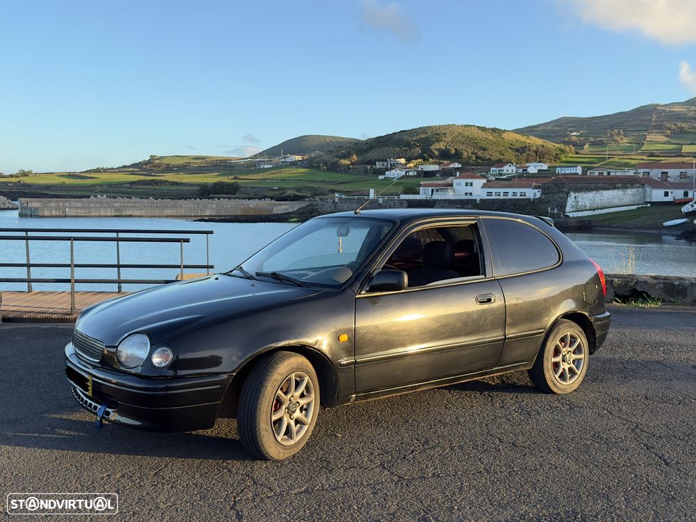 Toyota Corolla Touring Sports - 1