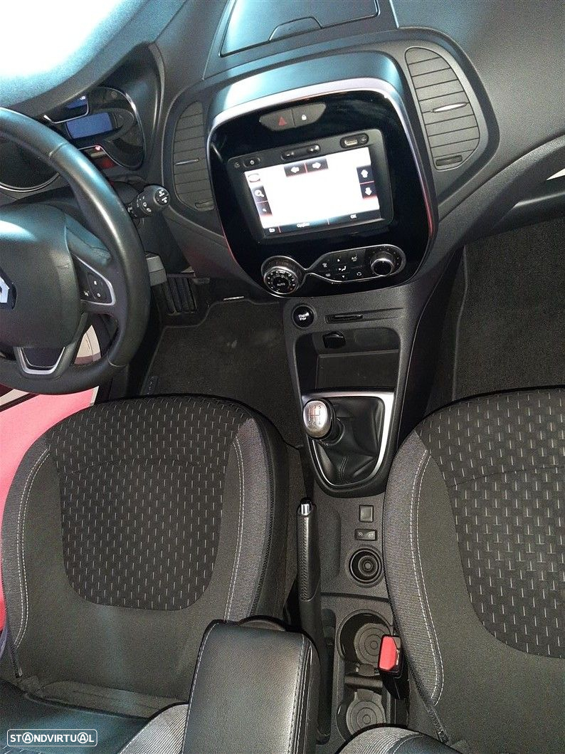 Renault Captur 0.9 TCE Exclusive - 27