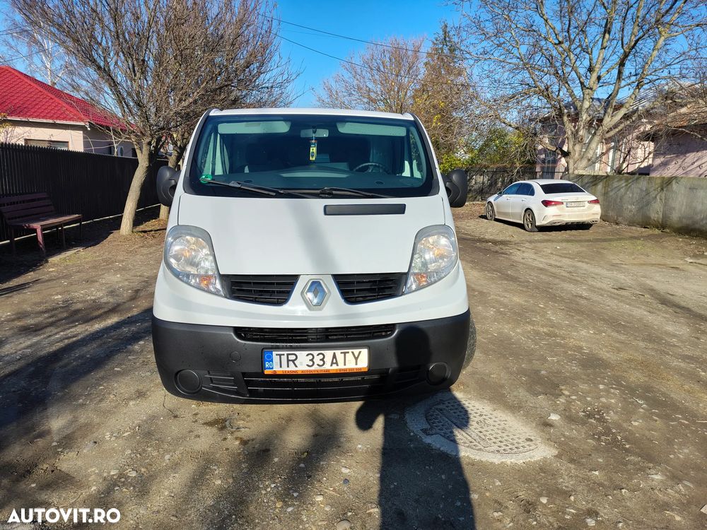 Renault Trafic - 2