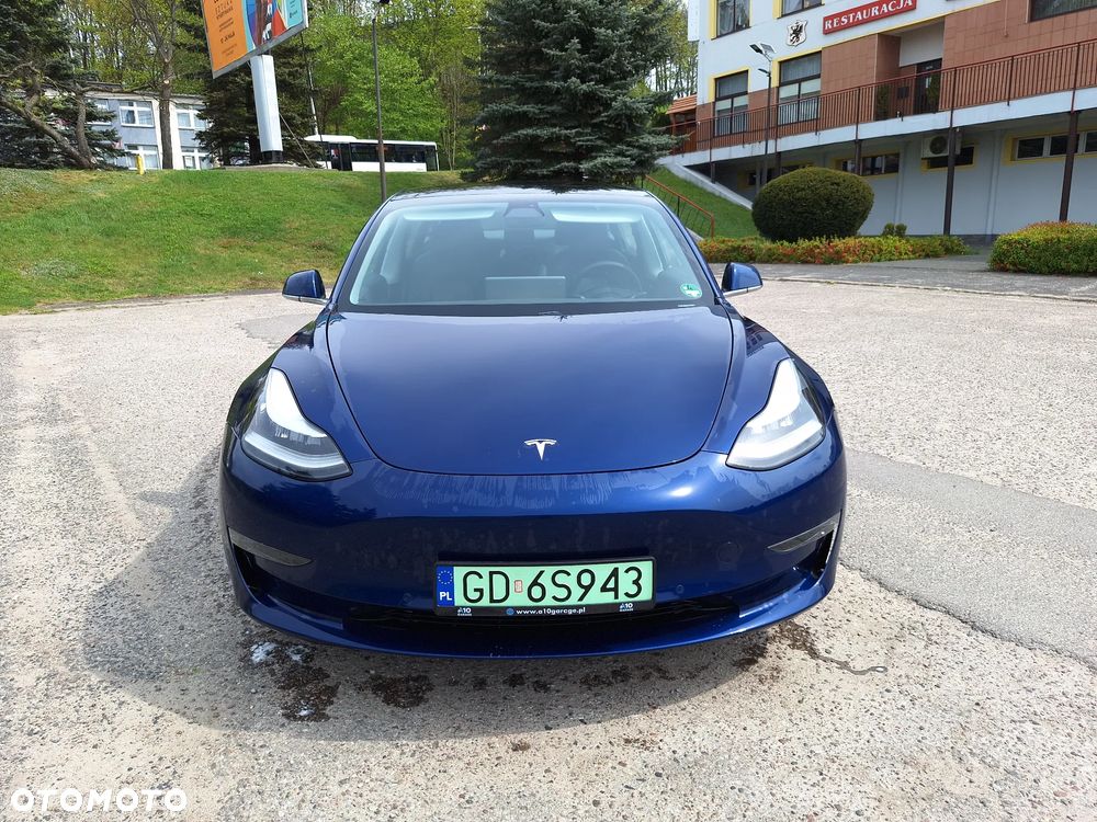 Tesla Model 3 Langstreckenbatterie Allradantrieb Dual Motor - 8