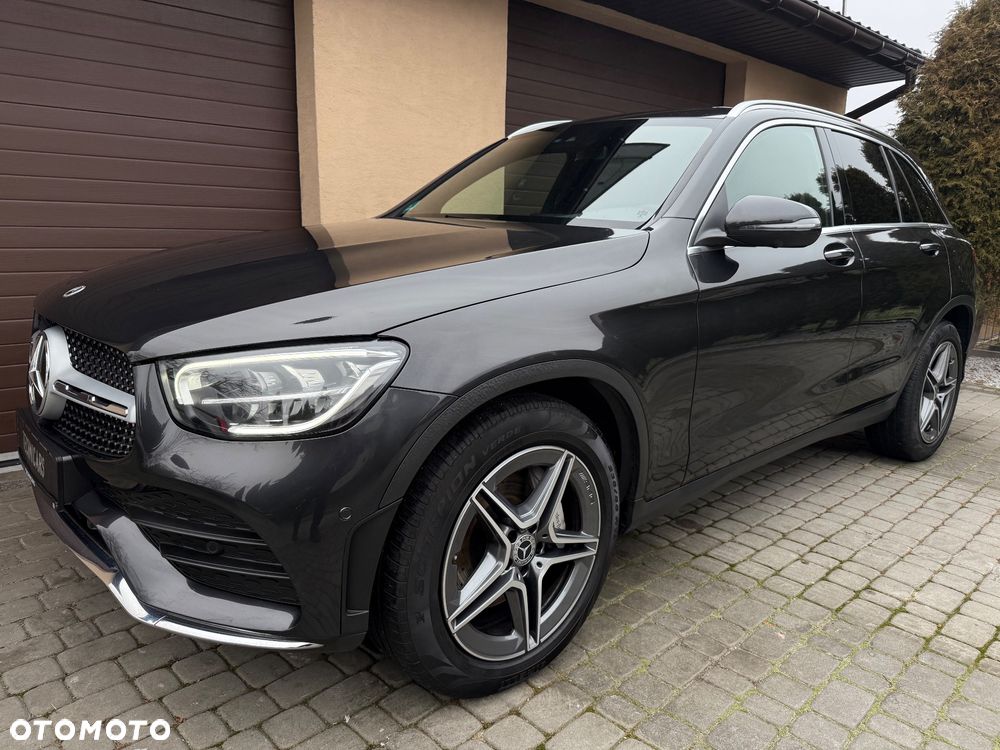 Mercedes-Benz GLC 220 d 4Matic 9G-TRONIC AMG Line - 8