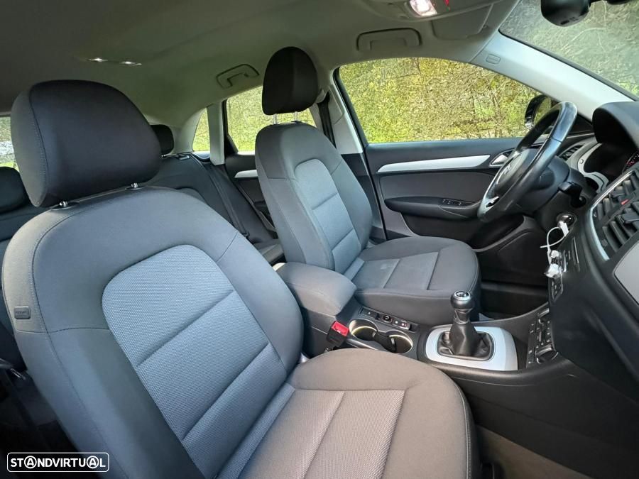 Audi Q3 1.4 TFSI CoD Sport - 37